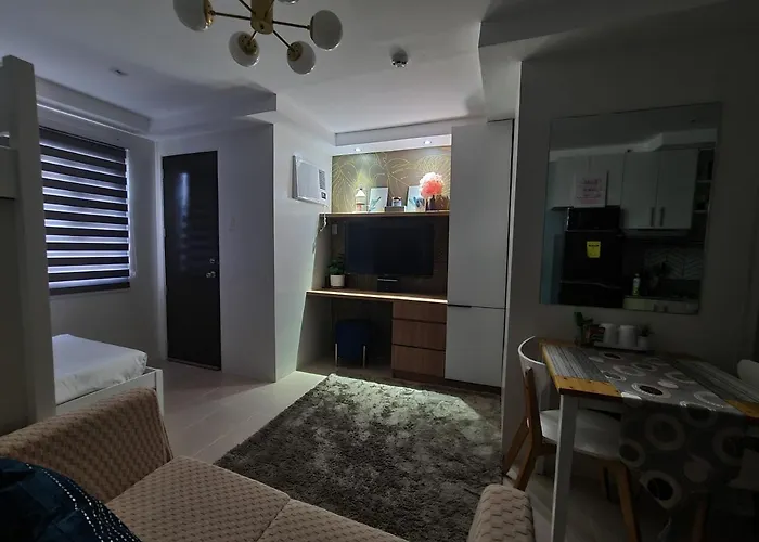 Plumera Studio With Balcony Staycation Near Mactan International Airport * Bankal