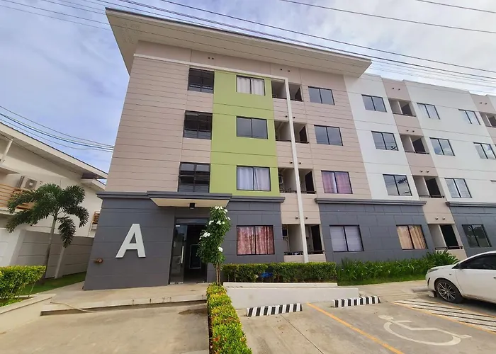 Hotel a capsule Plumera Studio With Balcony Staycation Near Mactan International Airport
